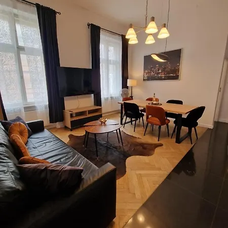 Apartmán Golden Pearl - Main Square, 100 Sqm, 4