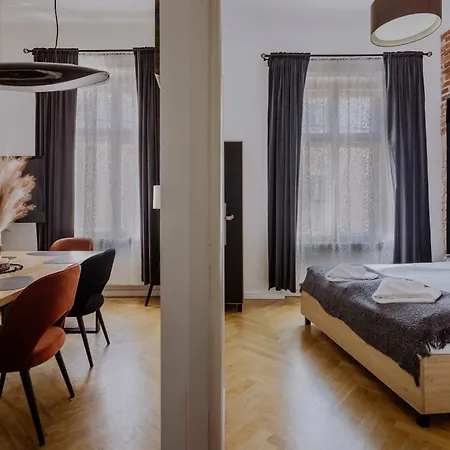 Golden Pearl - Main Square, 100 Sqm, 4 Apartmán *