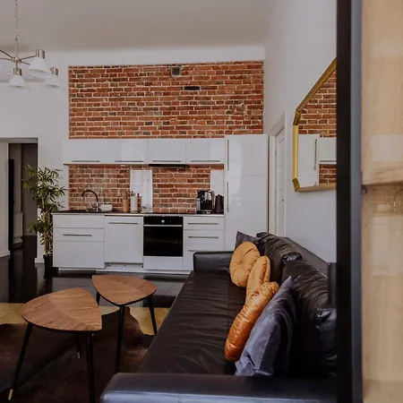 Golden Pearl - Main Square, 100 Sqm, 4 Apartmán *